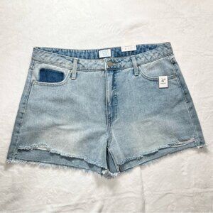 Time & Tru Women’s Jean Shorts size 12 NWT